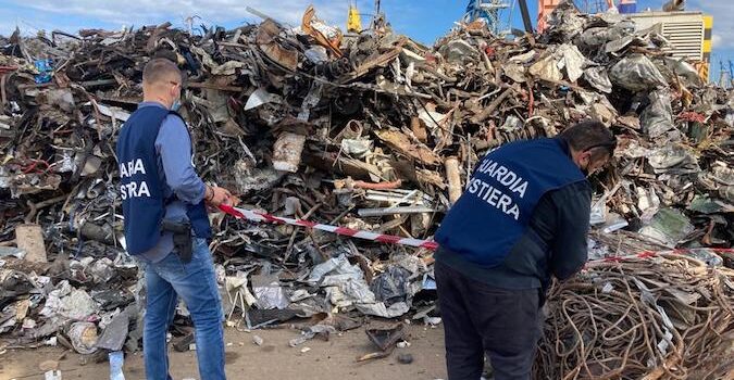 Guardia Costiera e Arpa sequestrano 130 tonnellate di rottami ferrosi al  porto di Augusta - Diario1984